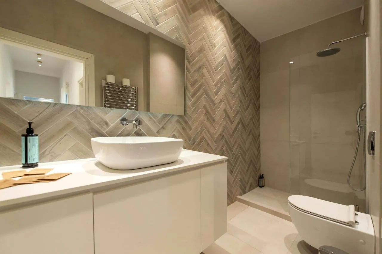 Marilyn By Halu!, Luxe & Stylish 3Bd Retreat Διαμέρισμα Θεσσαλονίκη